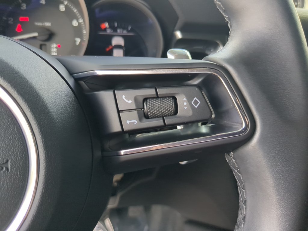 Used 2022 Porsche Macan AWD/4WD image 29