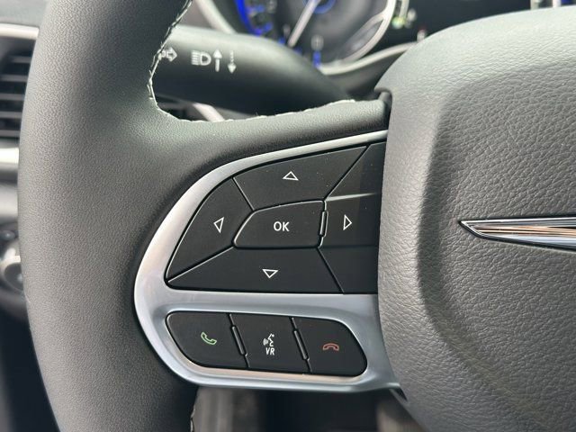 New 2026 Chrysler Pacifica Select FWD image 23