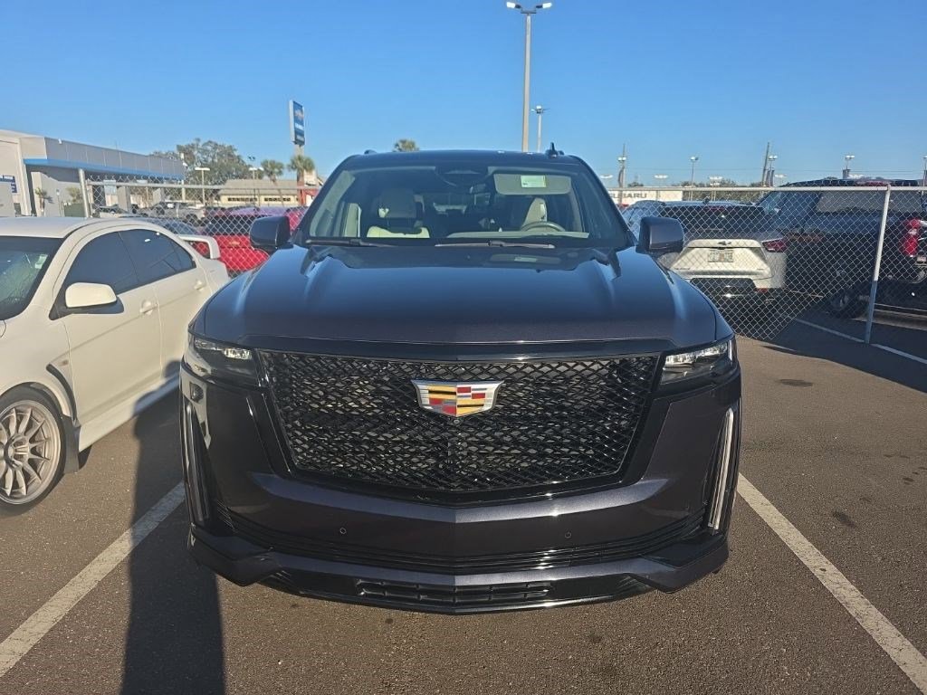 Used 2023 Cadillac Escalade Sport Platinum image 2