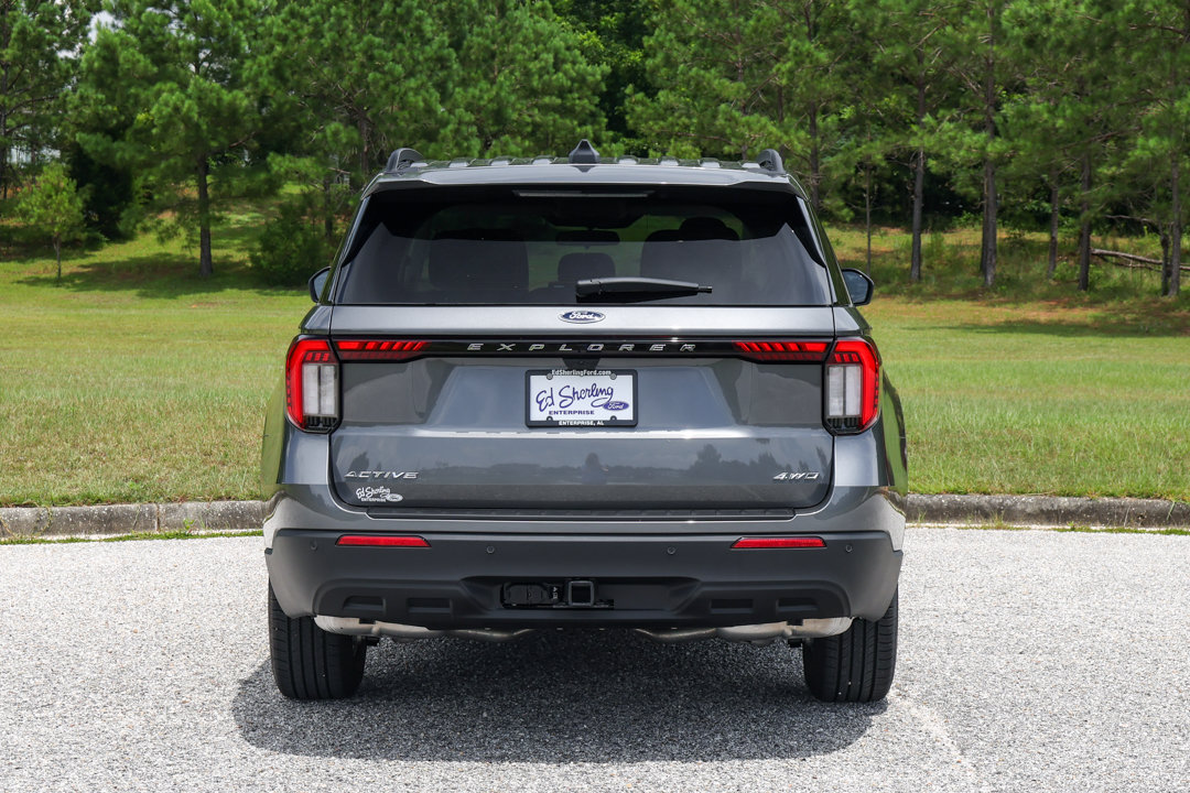 New 2026 Ford Explorer Active AWD/4WD image 5