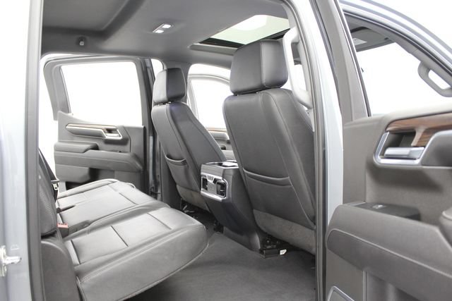 Used 2023 GMC Sierra 1500 SLT w/ SLT Premium Package AWD/4WD image 23