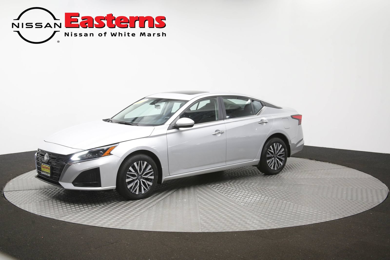 Used 2023 Nissan Altima 2.5 SV w/ SV Premium Package AWD/4WD image 56