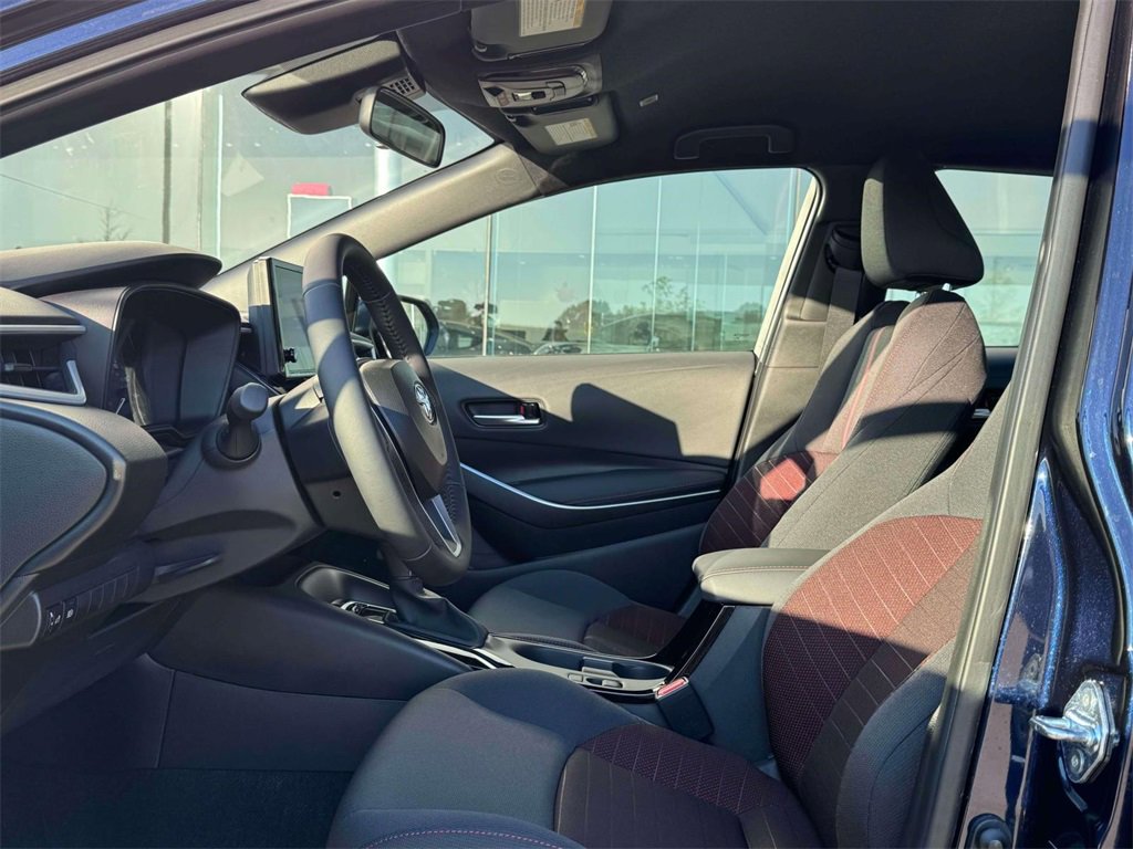 Used 2025 Toyota Corolla SE image 7