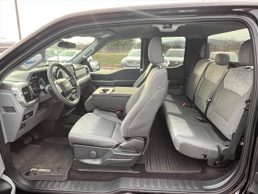 Used 2022 Ford F150 XLT w/ Trailer Tow Package image 8