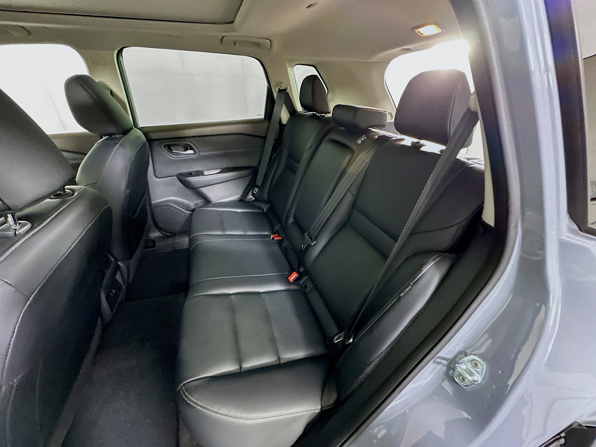 Used 2023 Nissan Rogue SL AWD/4WD image 27