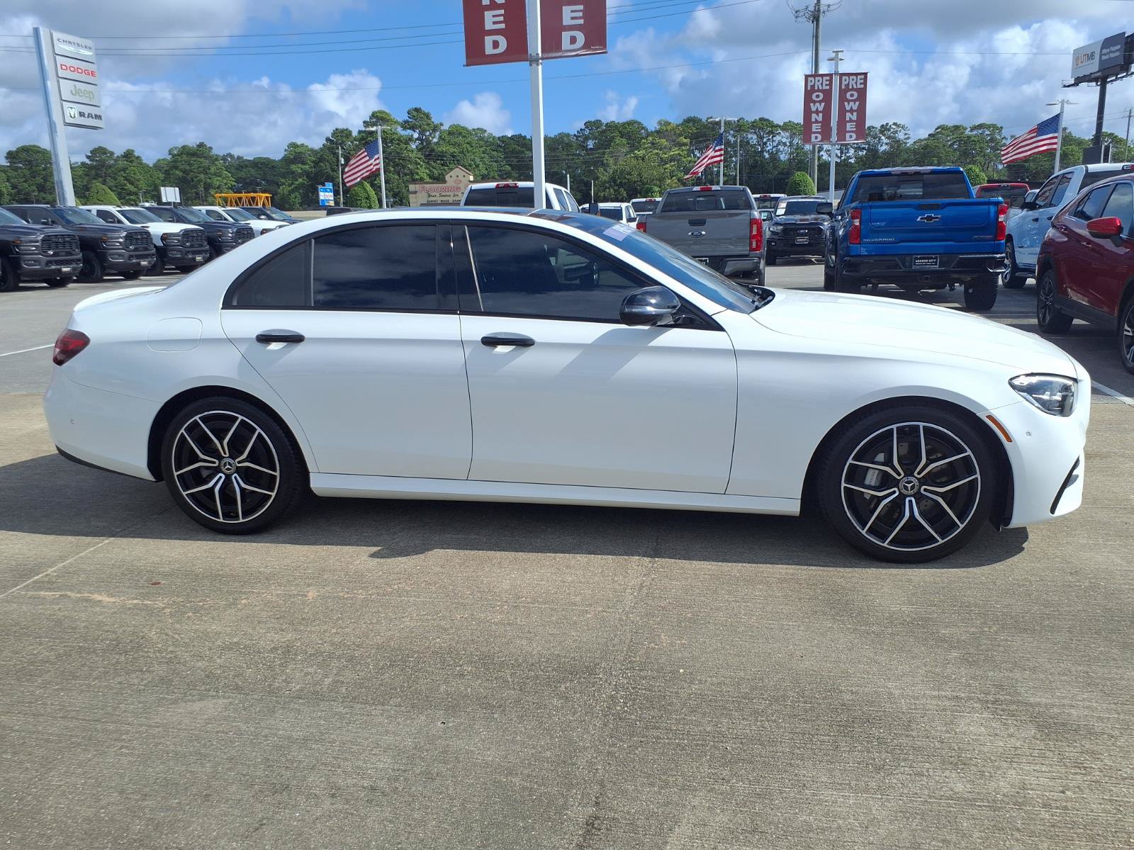 Used 2023 Mercedes-Benz E 350 Sedan image 9