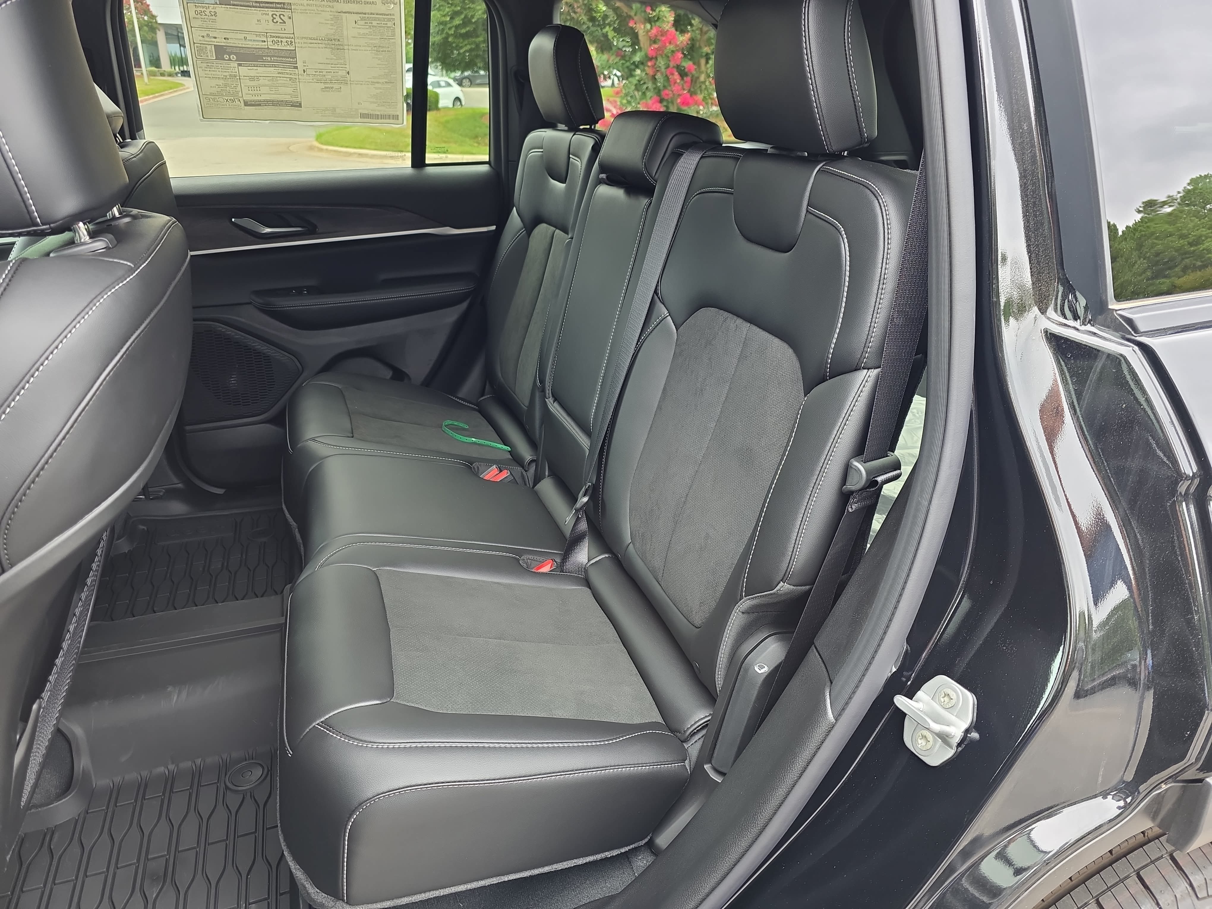 New 2026 Jeep Grand Cherokee Altitude AWD/4WD image 12