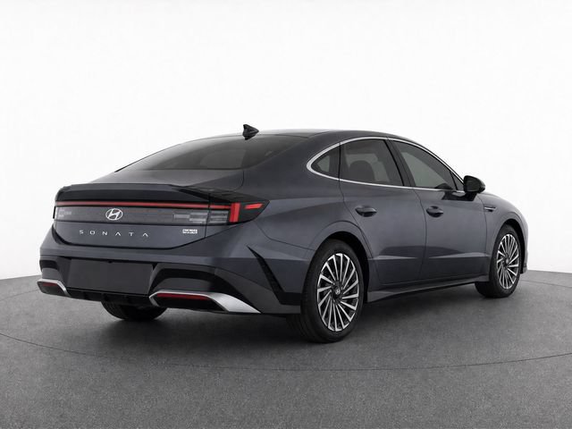 Certified 2025 Hyundai Sonata Limited FWD image 5
