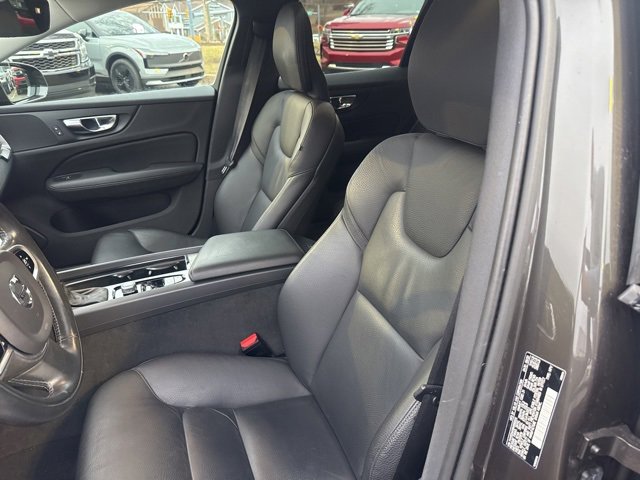 Used 2021 Volvo V60 T5 Cross Country w/ Protection Package image 10
