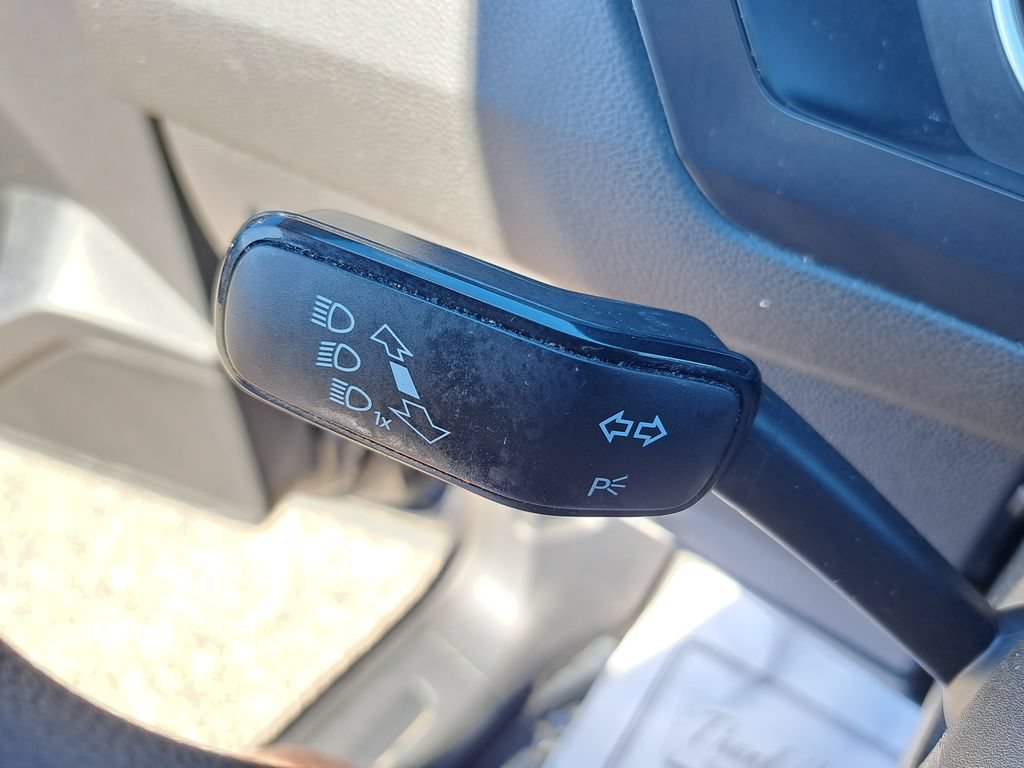 Used 2020 Volkswagen Tiguan S FWD image 12
