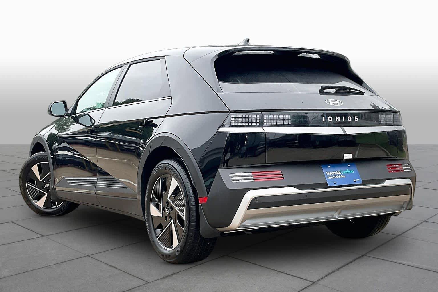 Certified 2026 Hyundai Ioniq 5 SEL RWD image 11