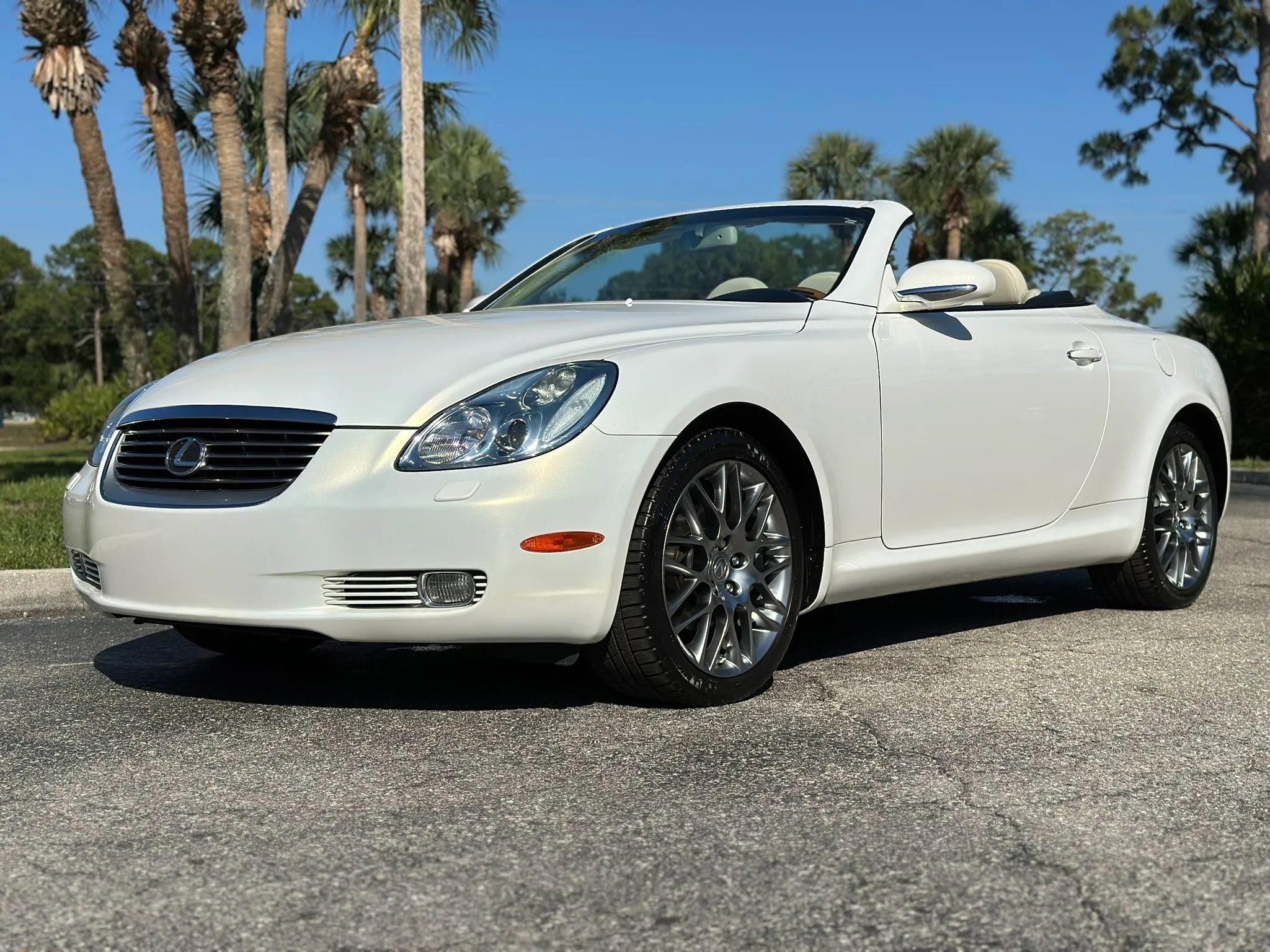 Used 2003 Lexus SC 430 Convertible RWD image 9