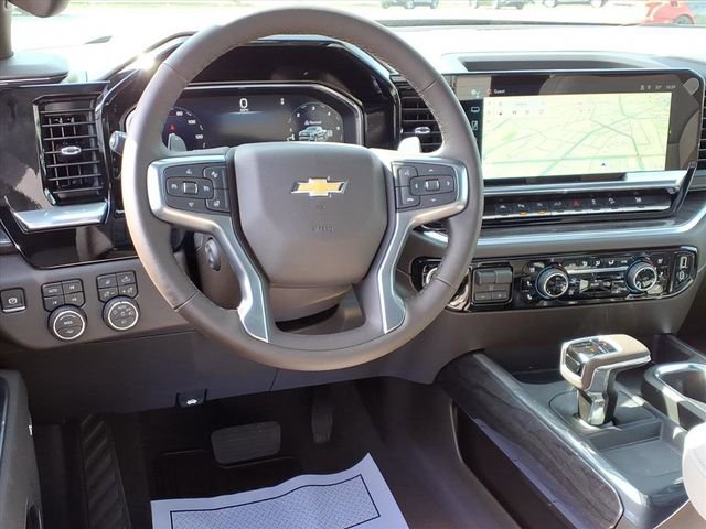 New 2026 Chevrolet Silverado 1500 LTZ w/ Z71 Off-Road Package AWD/4WD image 5