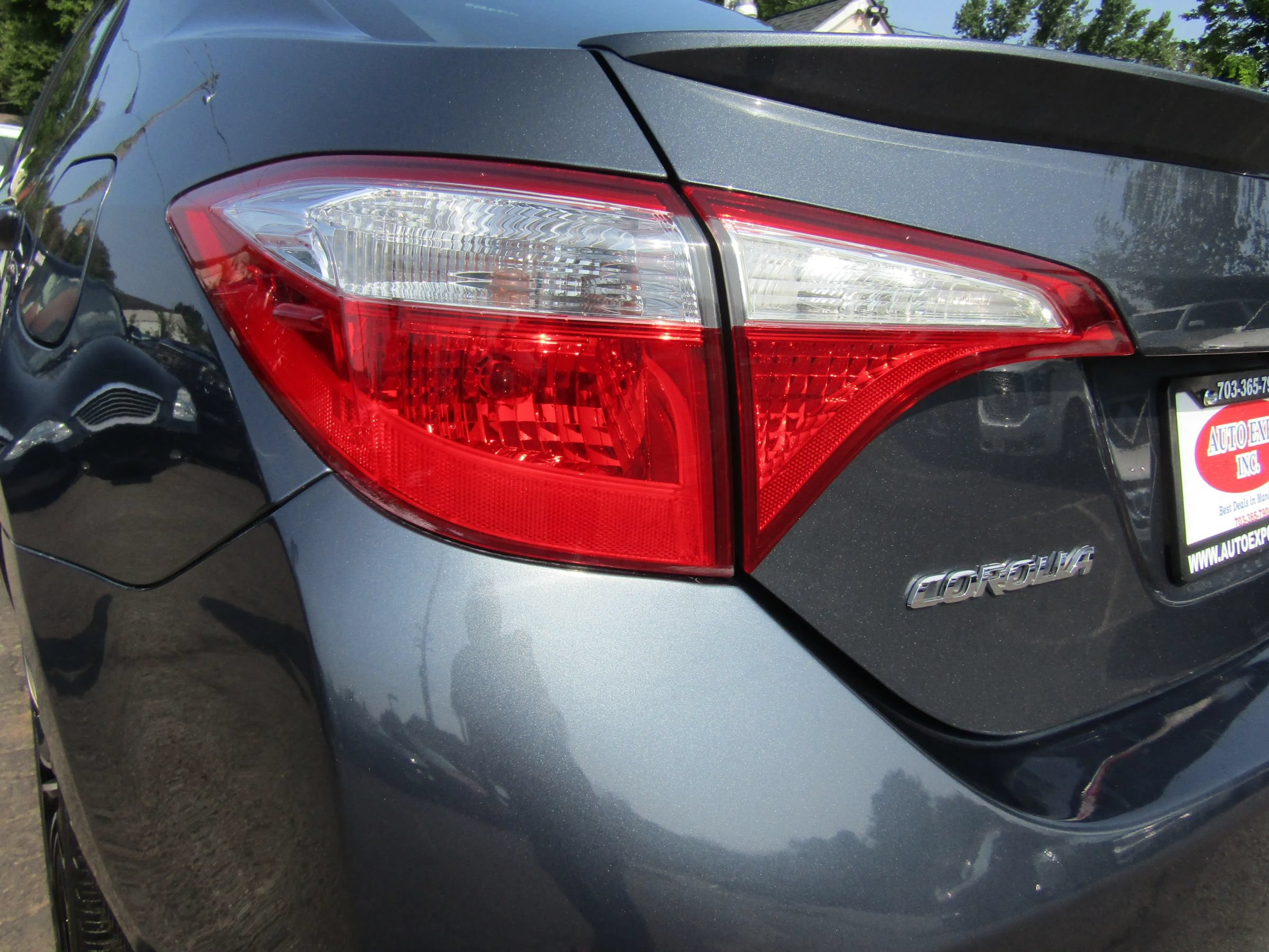 Used 2015 Toyota Corolla S FWD image 10