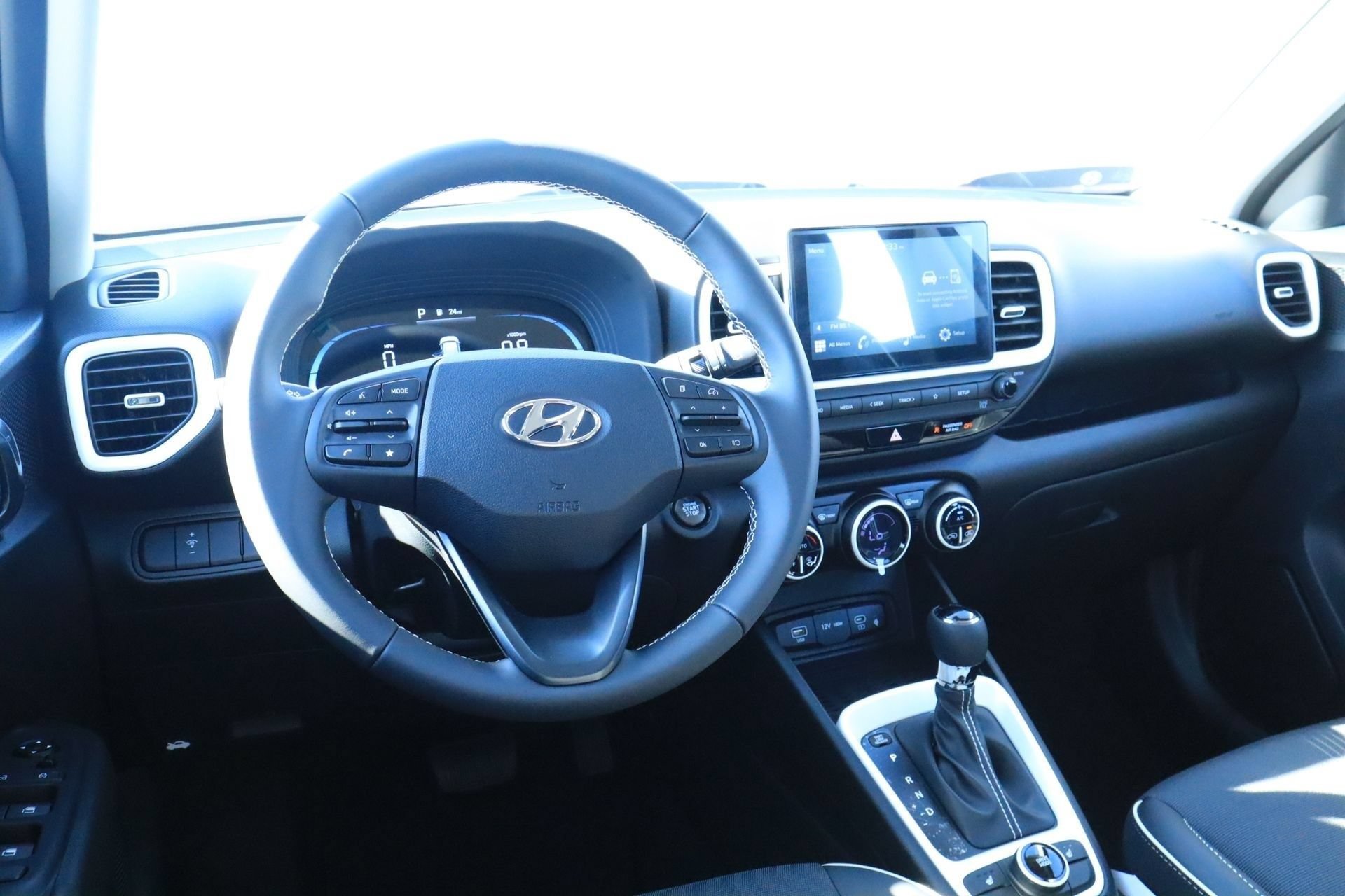 New 2026 Hyundai Venue SEL FWD image 10