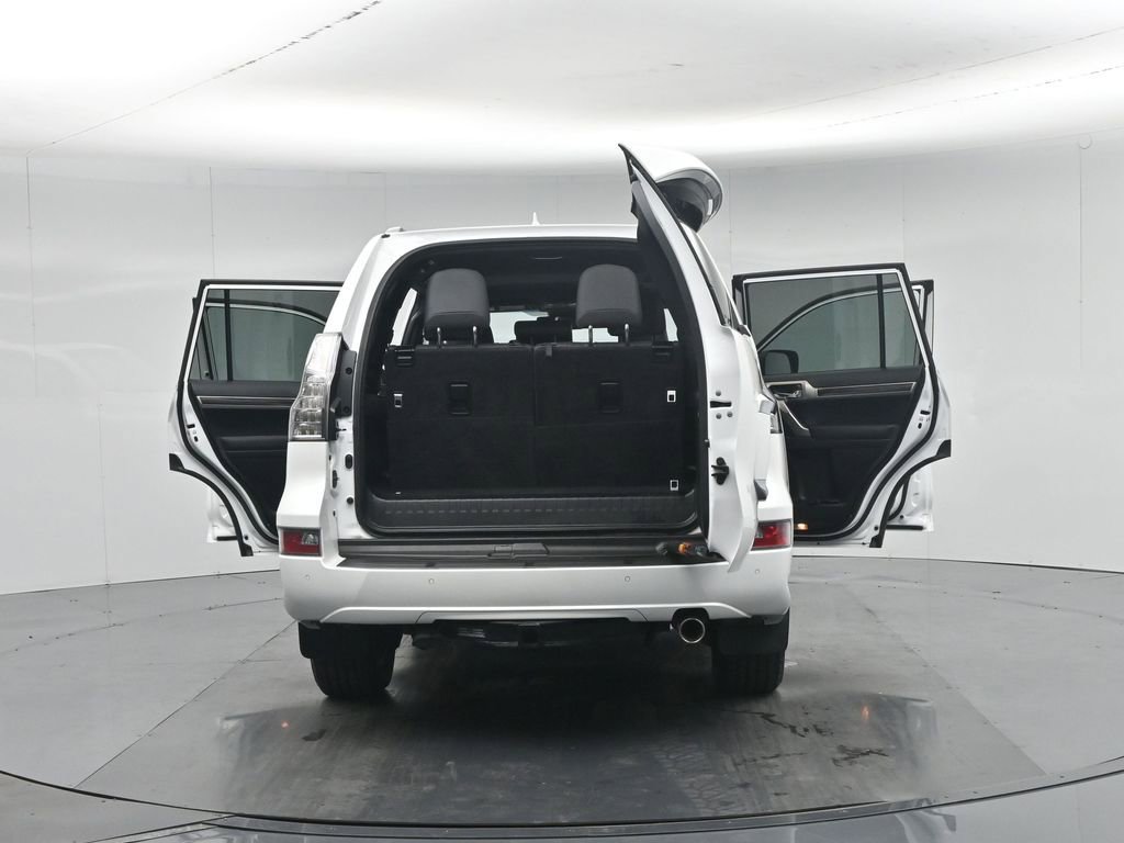 Used 2021 Lexus GX 460 Premium w/ Premium Package AWD/4WD image 39