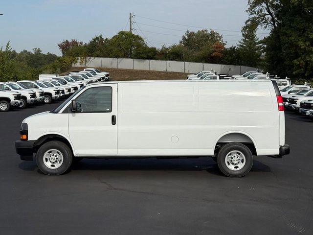 New 2025 Chevrolet Express 3500 Extended w/ Driver Convenience Package RWD video 2