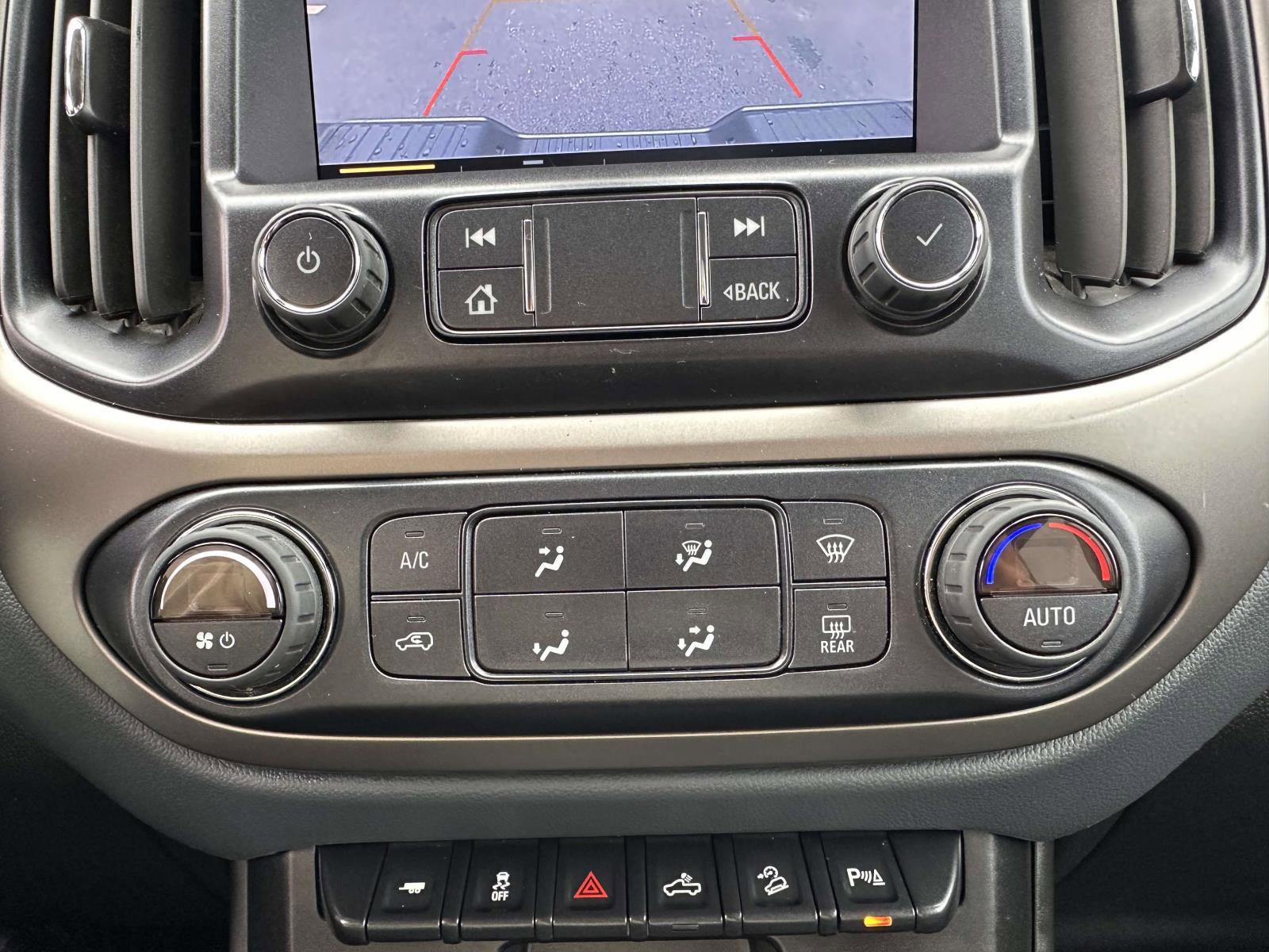 Used 2022 Chevrolet Colorado Z71 AWD/4WD image 24