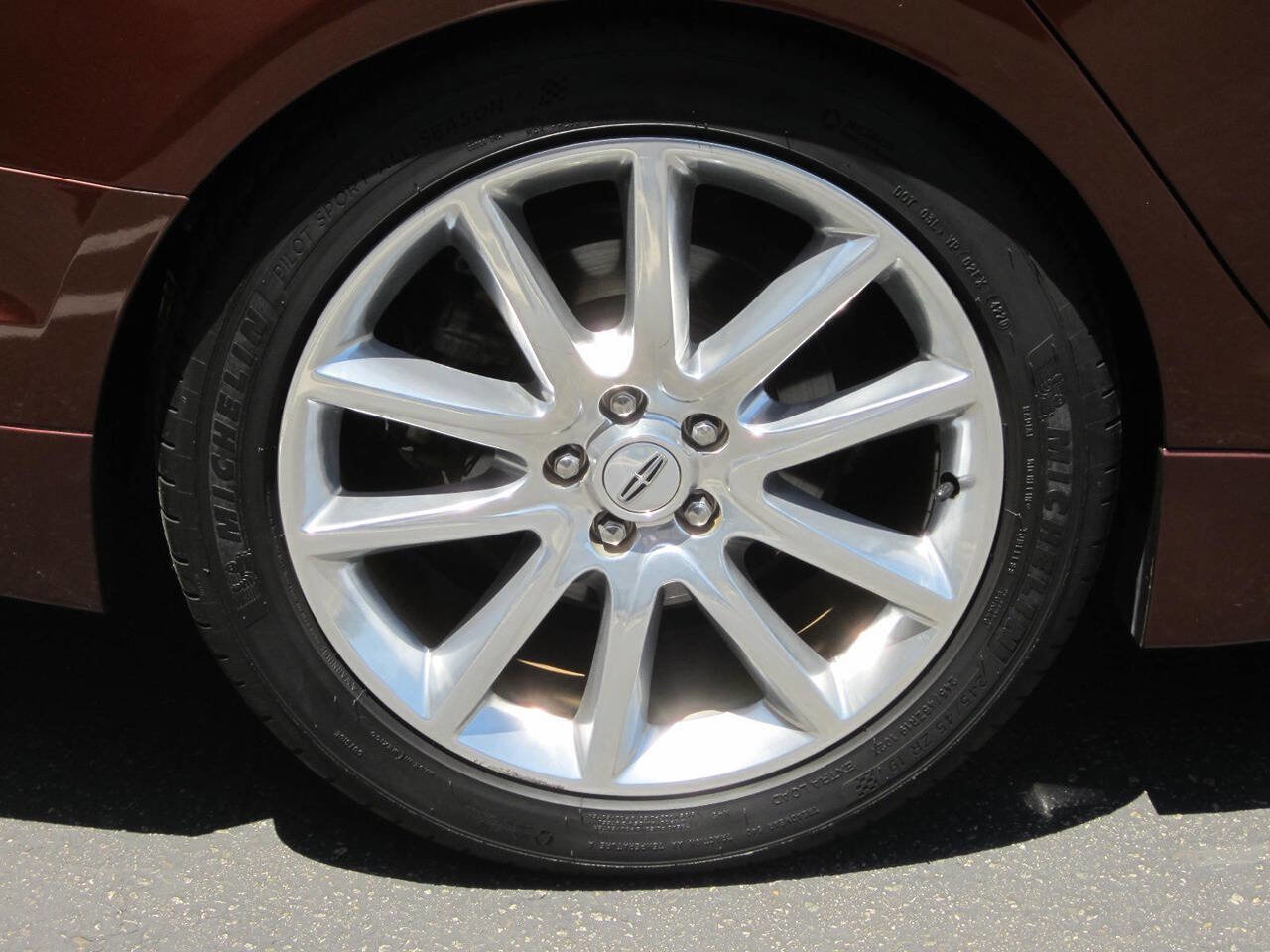 Used 2016 Lincoln MKZ Hybrid w/ Equipment Group 600A Reserve FWD image 9