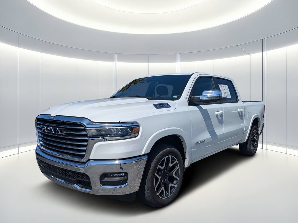 Used 2026 RAM 1500 Laramie AWD/4WD image 7