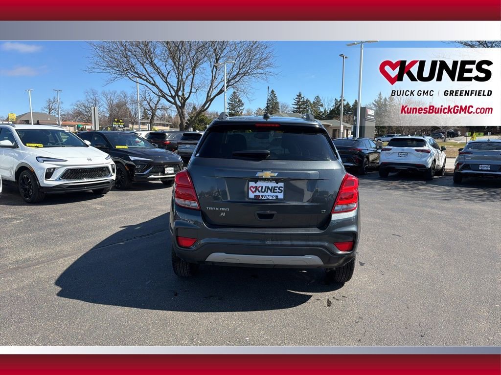 Used 2018 Chevrolet Trax LT w/ LT Convenience Package image 7