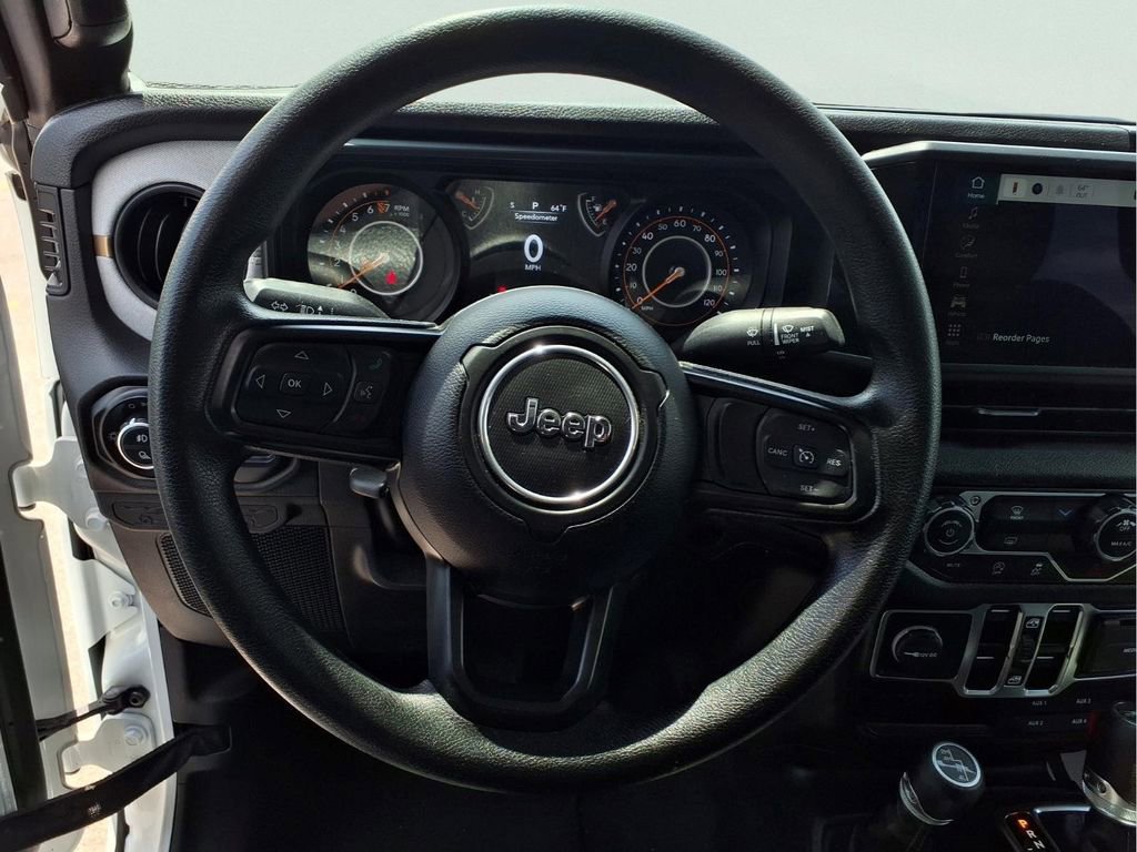 Used 2025 Jeep Gladiator Sport AWD/4WD image 5