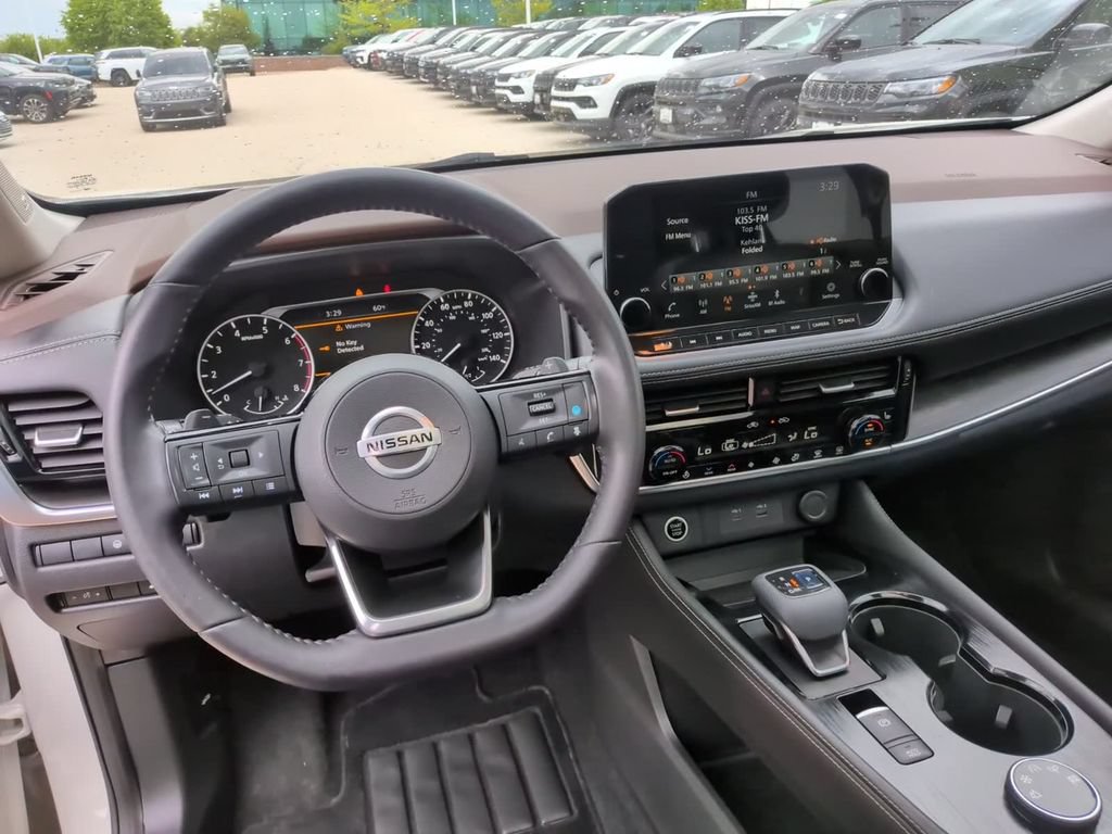 Used 2021 Nissan Rogue SL w/ Premium Package AWD/4WD image 28