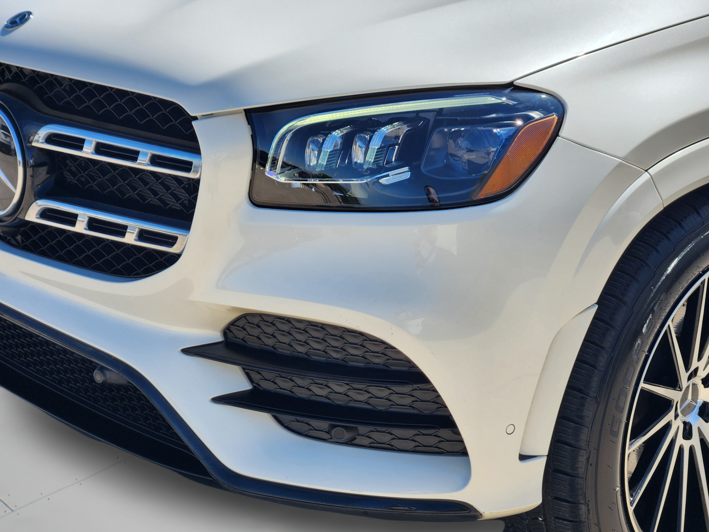 Used 2021 Mercedes-Benz GLS 580 4MATIC image 33