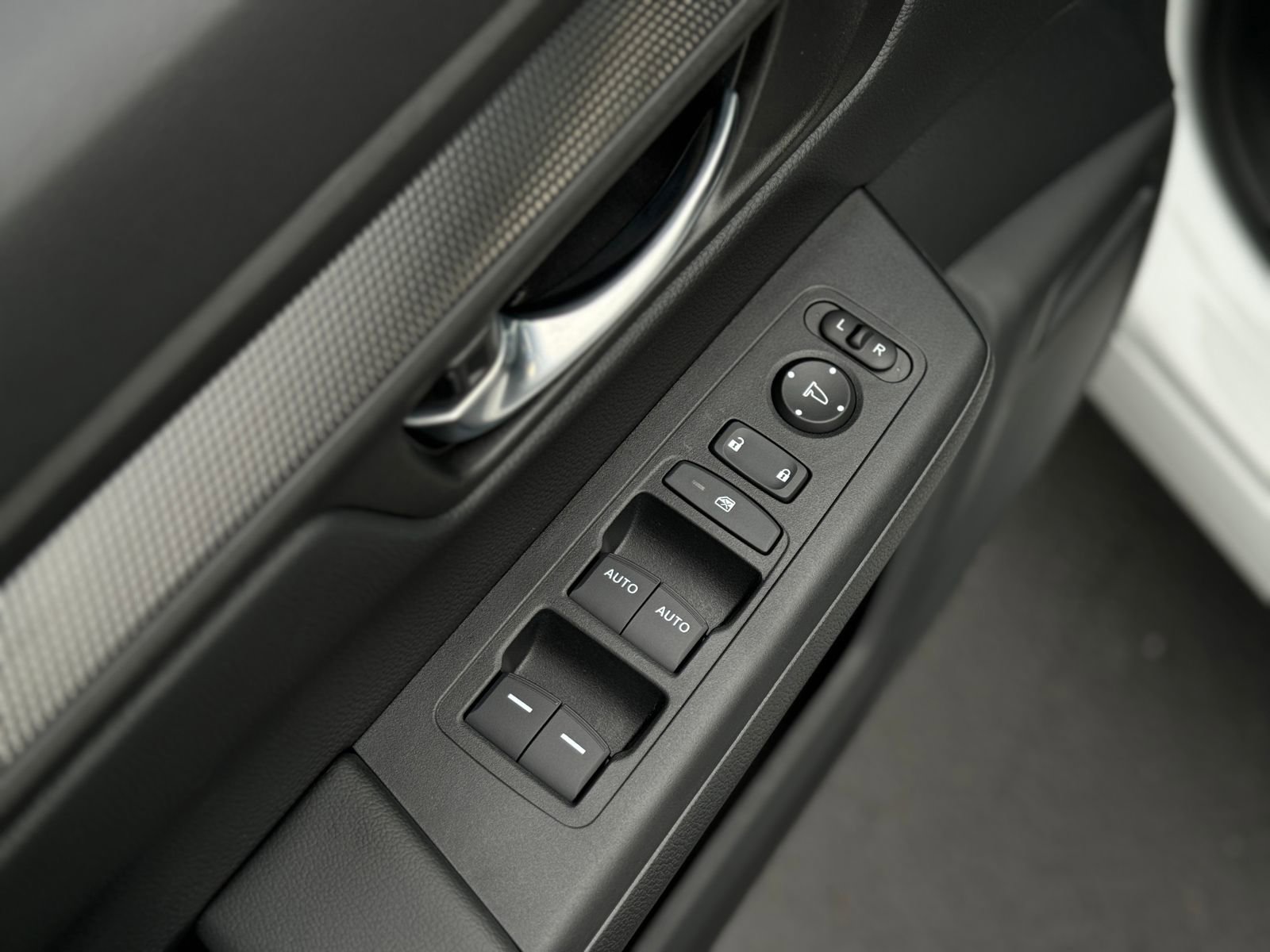 Certified 2025 Honda CR-V Sport image 14