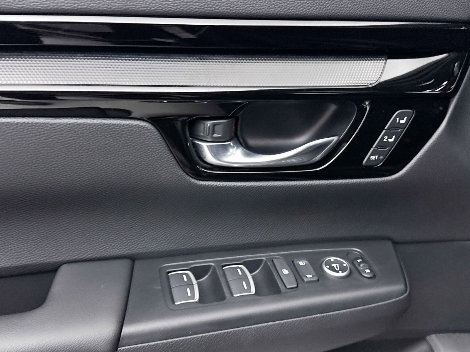 Used 2025 Honda CR-V Sport Touring image 30