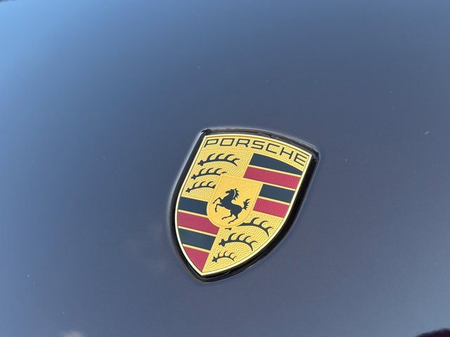 Certified 2023 Porsche Macan image 25