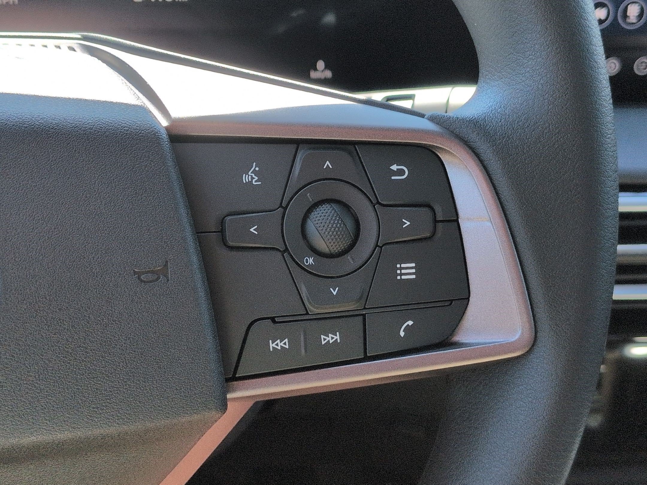 New 2026 Nissan Sentra SV w/ Floor Mat Package FWD image 15