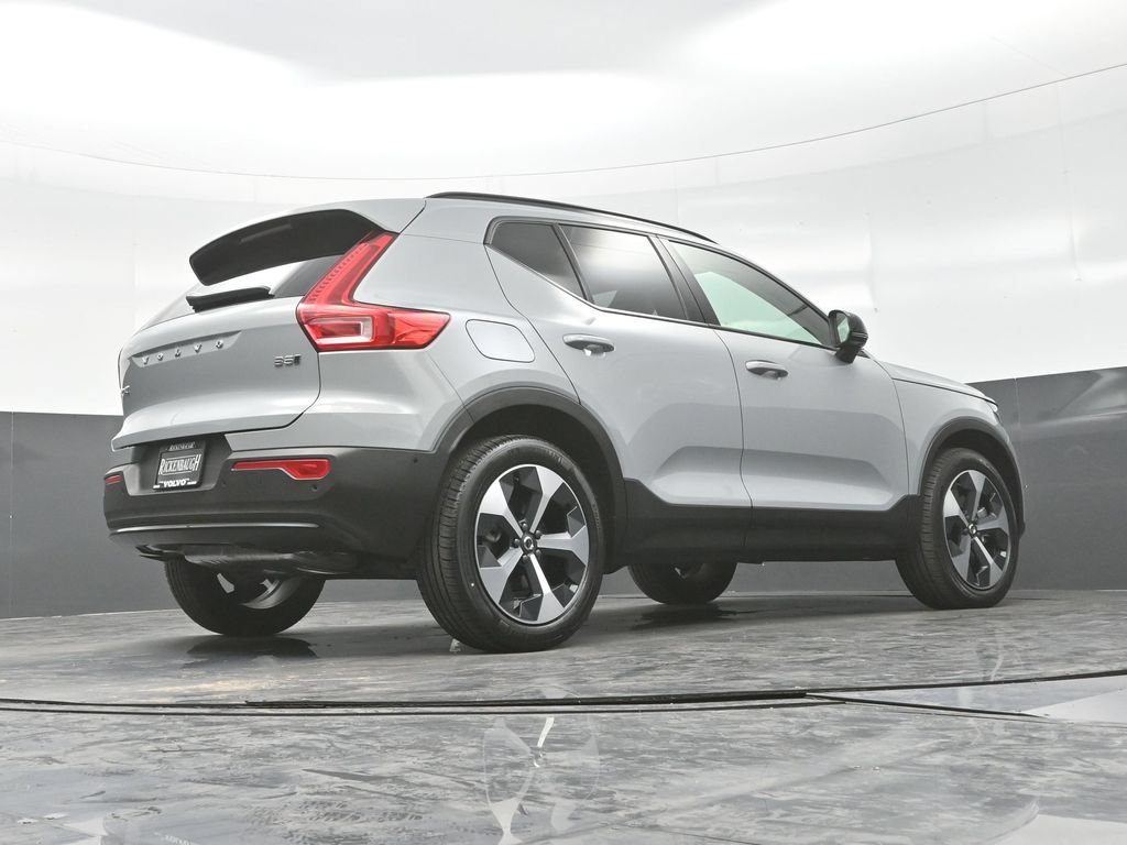 New 2026 Volvo XC40 B5 Plus w/ Protection Package Premier AWD/4WD image 29