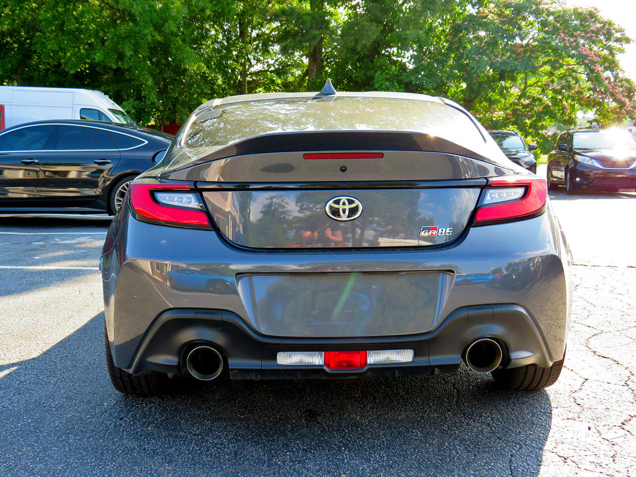 Used 2024 Toyota GR86 Premium image 8