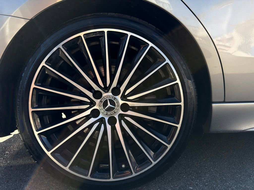 Used 2023 Mercedes-Benz C 300 Sedan image 13