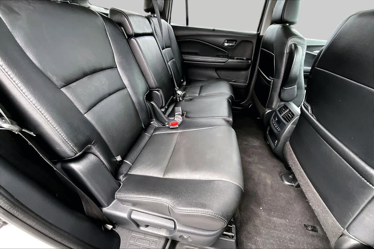 Used 2021 Honda Pilot Special Edition image 19