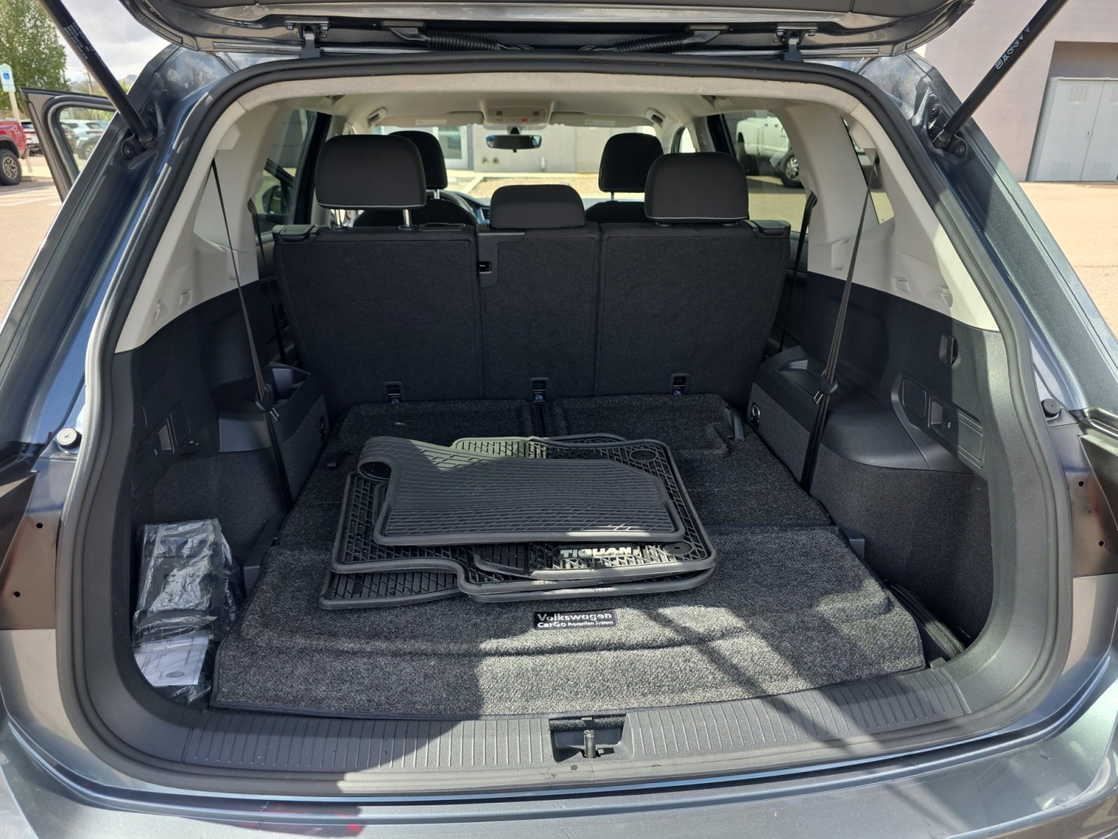 Certified 2023 Volkswagen Tiguan S image 34