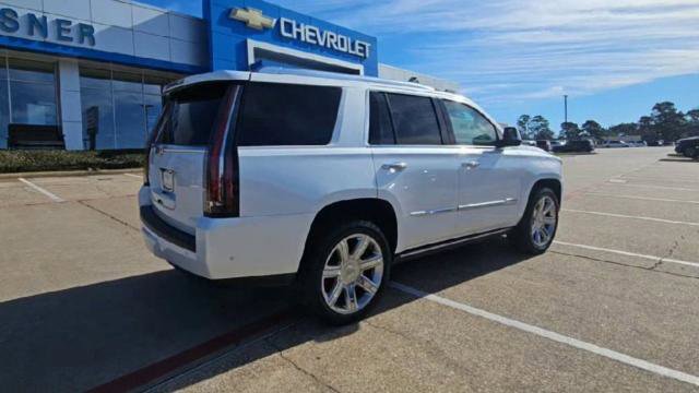 Certified 2019 Cadillac Escalade Premium Luxury image 8