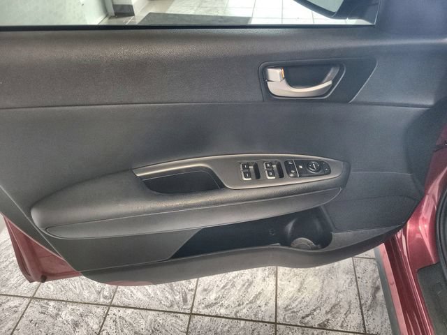 Used 2020 Kia Optima SE FWD image 13