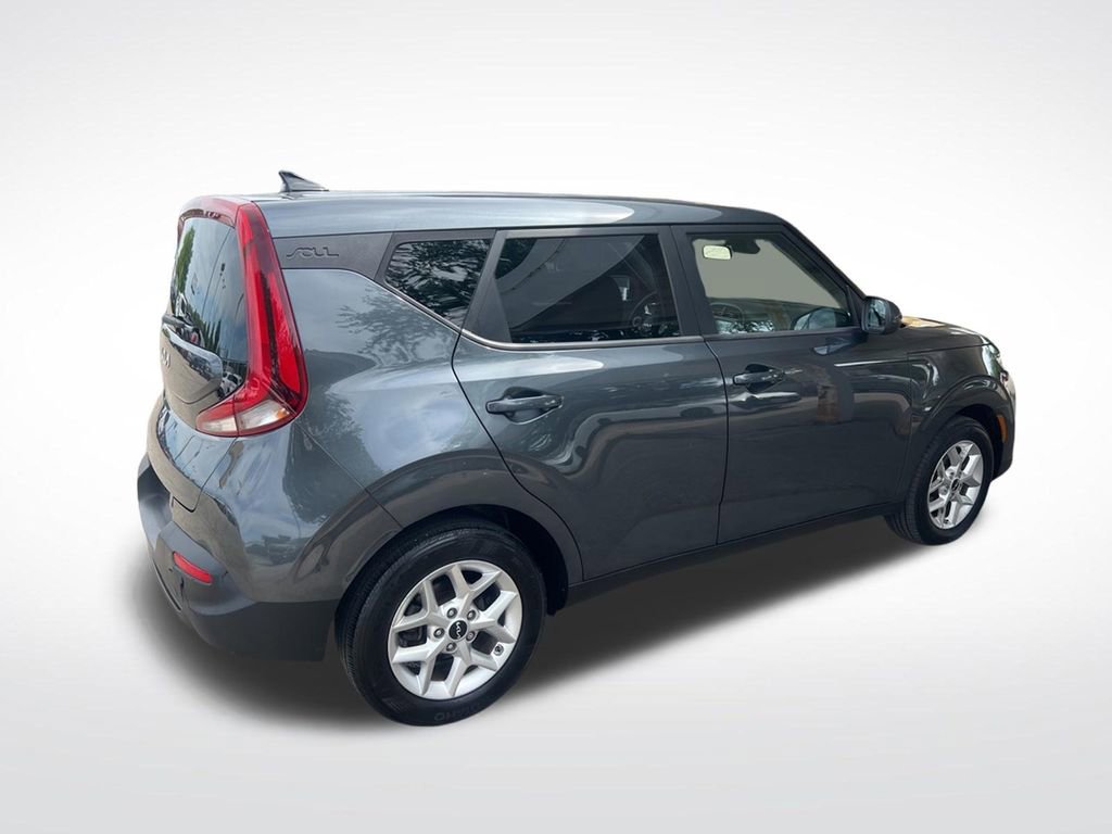 Certified 2022 Kia Soul LX w/ Technology Package FWD image 47