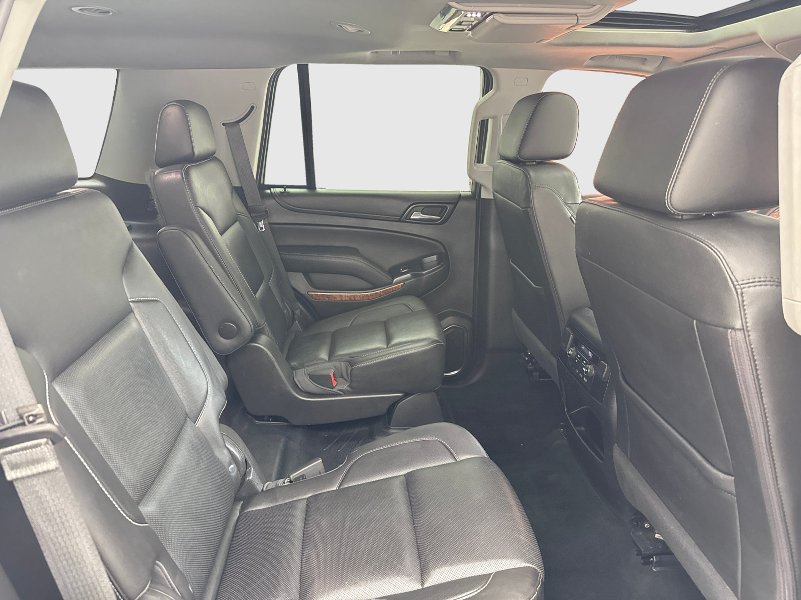 Used 2018 Chevrolet Tahoe Premier AWD/4WD image 47