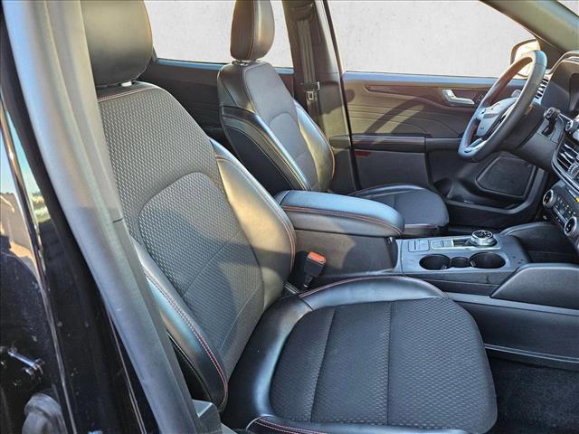 Used 2025 Ford Escape ST-Line FWD image 20