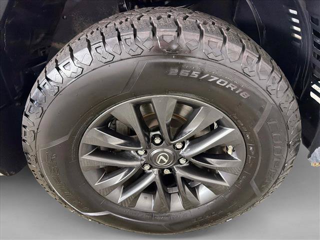 Used 2020 Lexus GX 460 Premium w/ Premium Package AWD/4WD image 14