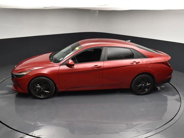 Used 2023 Hyundai Elantra SEL image 43