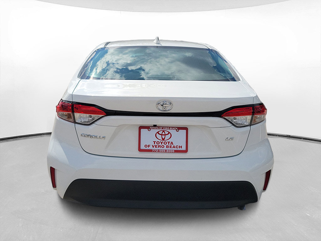 Used 2024 Toyota Corolla LE FWD image 5