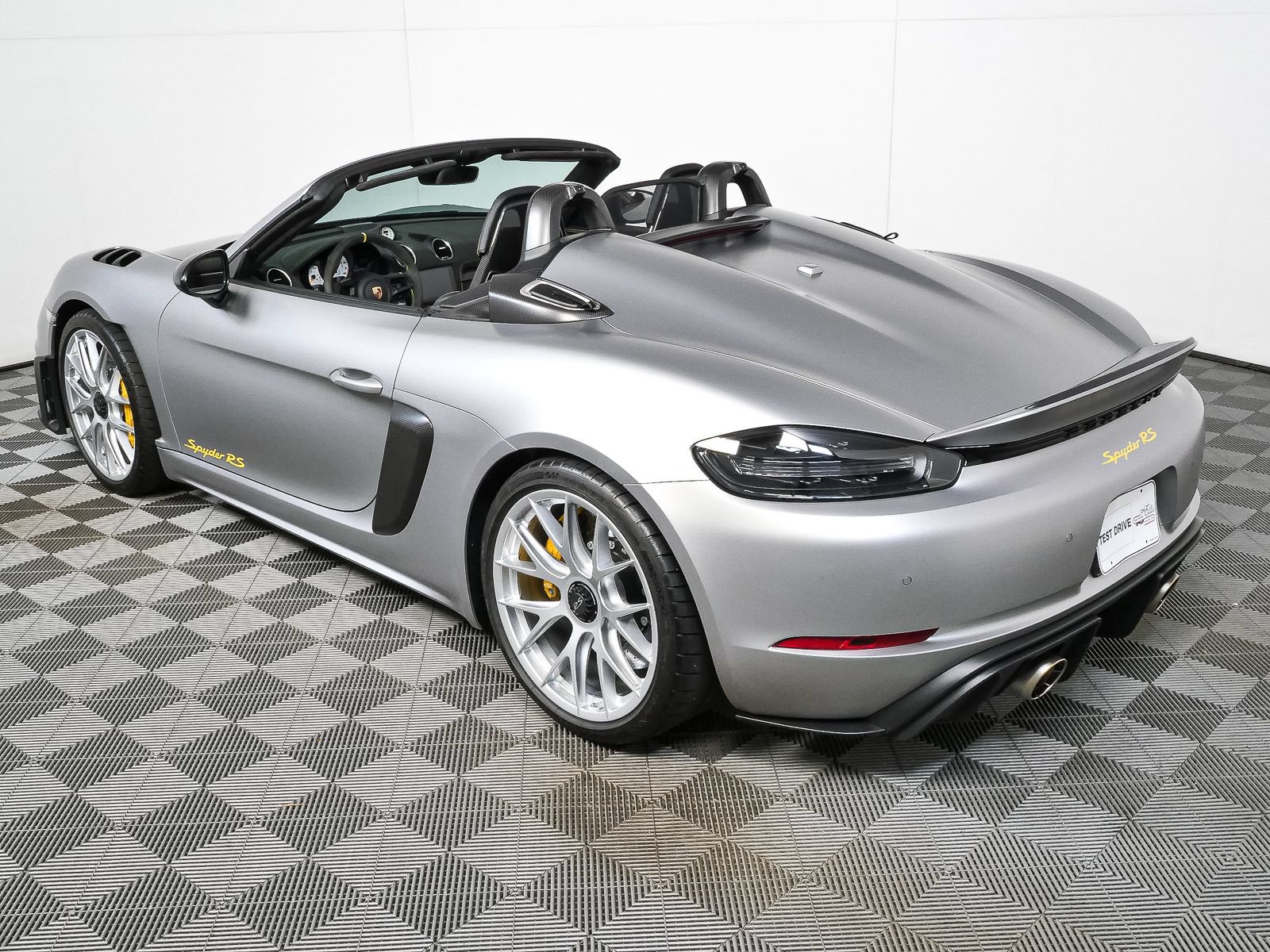 Certified 2025 Porsche 718 Boxster Spyder RS RWD image 33