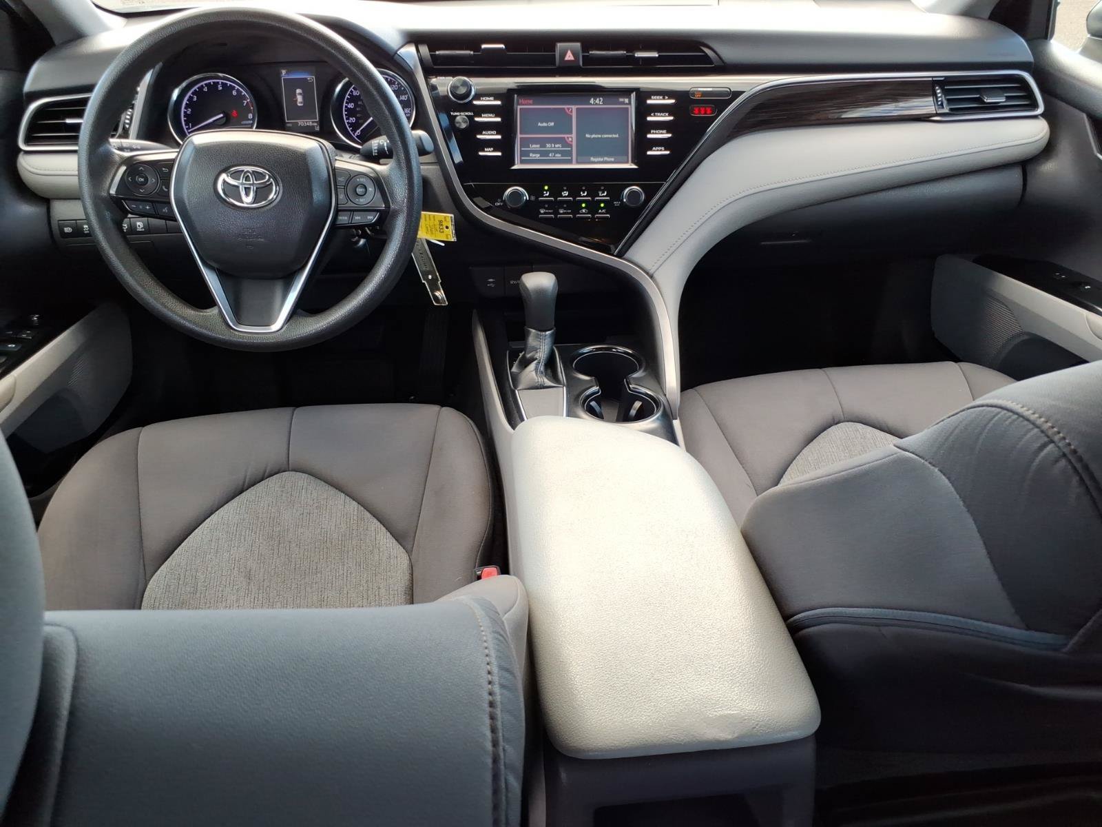 Used 2019 Toyota Camry LE FWD image 12