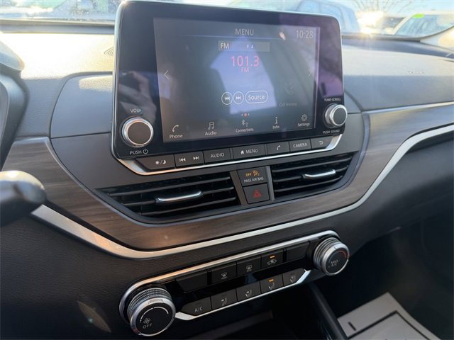 Used 2024 Nissan Altima 2.5 SV image 24