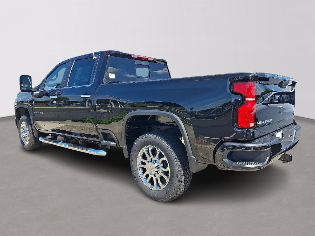 New 2026 Chevrolet Silverado 2500 LT w/ Z71 Chrome Sport Edition AWD/4WD image 3