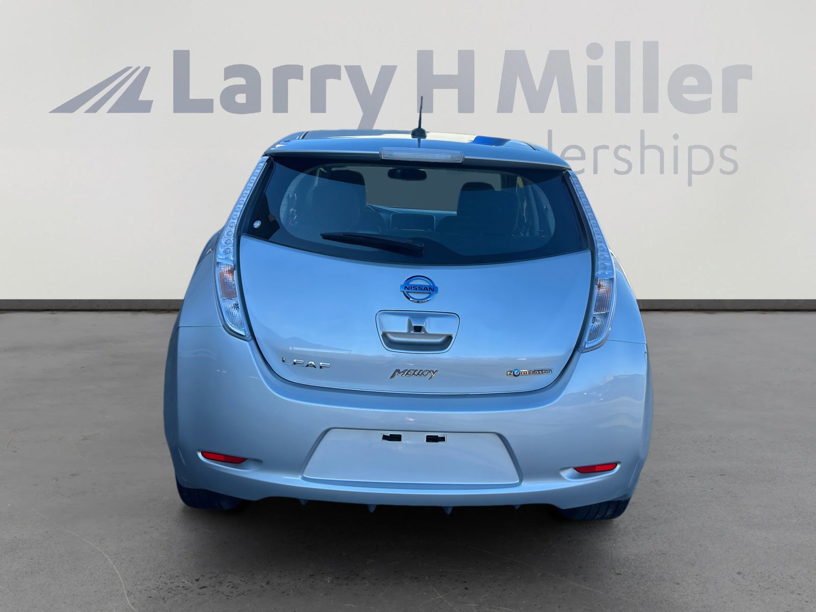 Used 2016 Nissan Leaf SV image 5